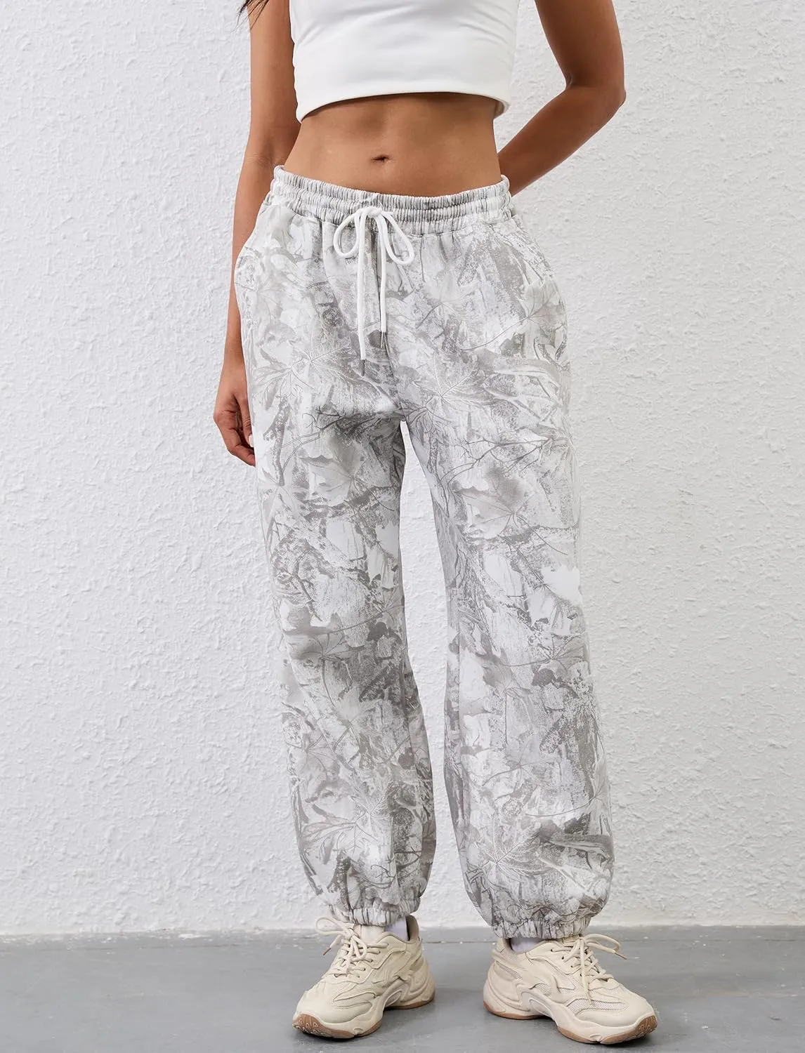 Casual Camo Sweatpants for Women Baggy Fleece Y2K Camouflage High Waisted Joggers Pants with Pockets Streetwear