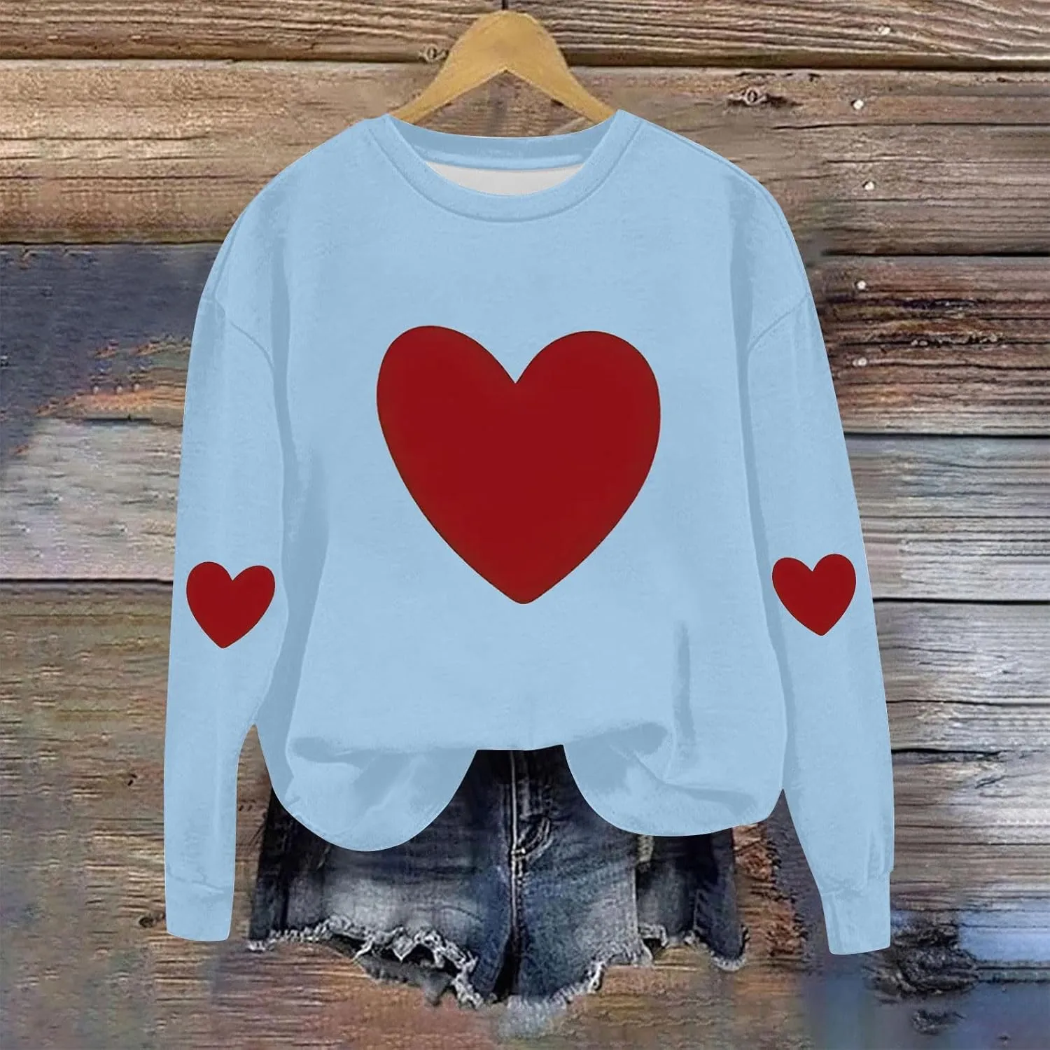 Womens Fall Winter Sweatshirt Fleece Pullover Cute Heart Print Long Sleeve Casual Tops Fashion Outfits 2024